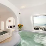 Regina Mare-adults Only 4* Imerovigli (Santorini)