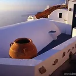 Regina Mare-adults Only 4* Imerovigli (Santorini)