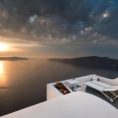 Regina Mare-adults Only 4* Imerovigli (Santorini)