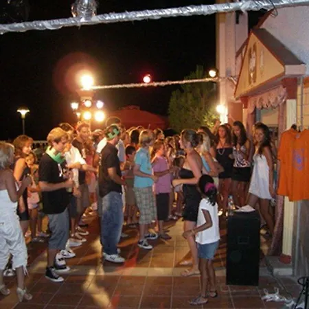 Regina Mare-adults Only 4* Imerovigli (Santorini)